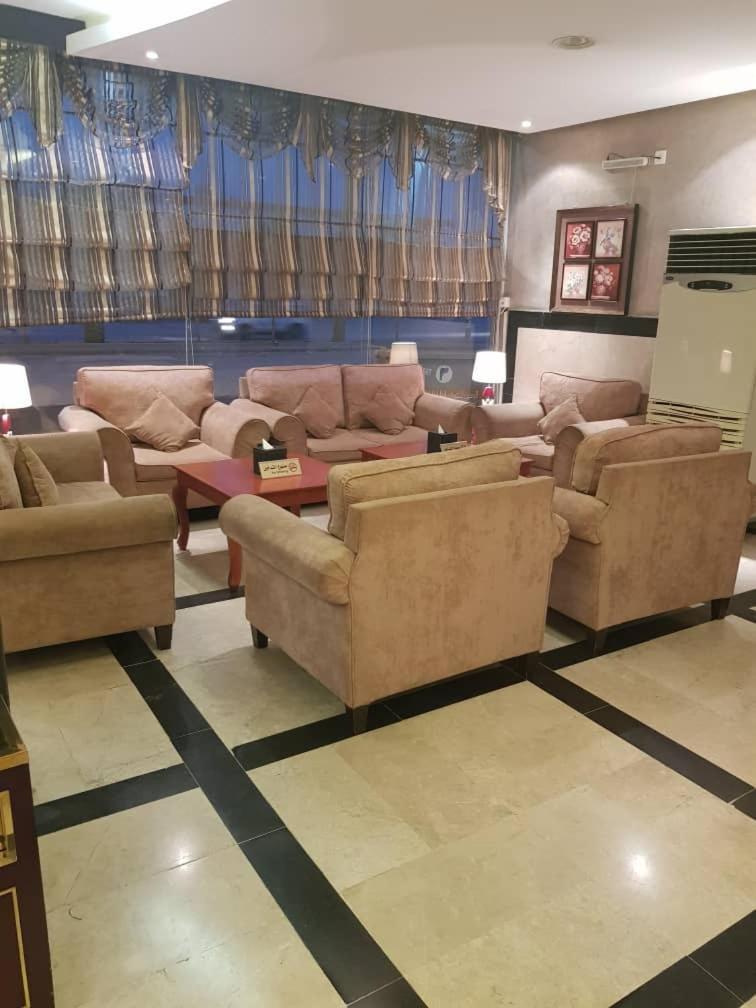 Al Muhaidb Al Nadwa Riyadh Exterior photo