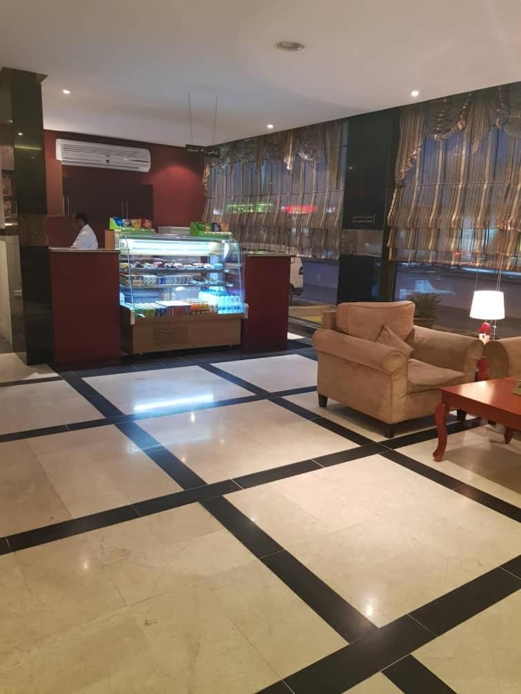 Al Muhaidb Al Nadwa Riyadh Exterior photo